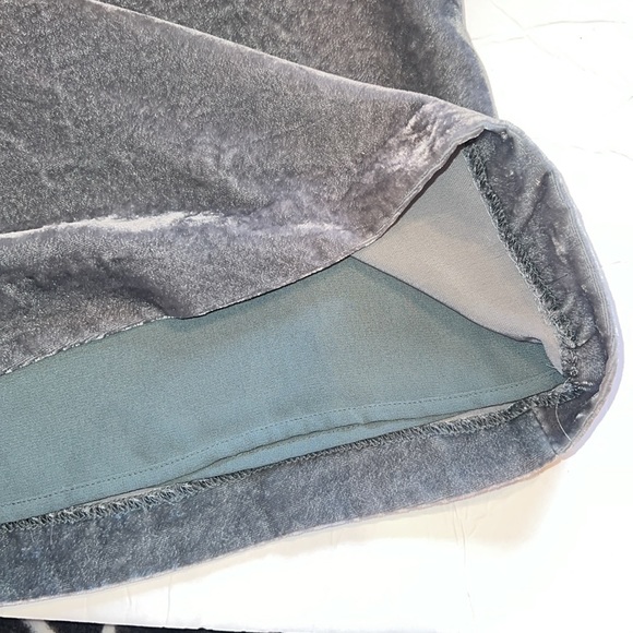 J Crew Shirt Womens 8 Sage green Tank Top Crushed Velvet Cropped Scoop Neck - Picture 5 of 9